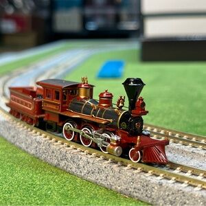 Atlas N scale 2-6-0 Mogul